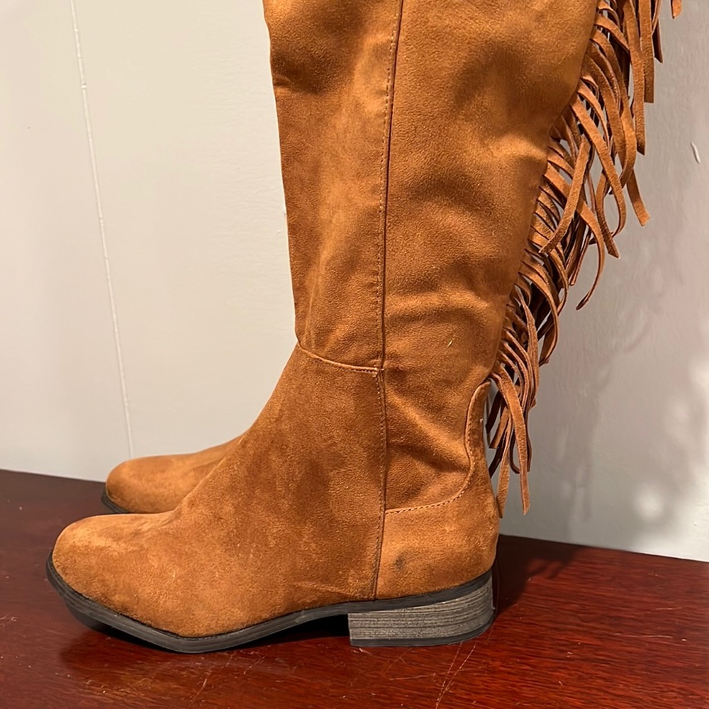 American Eagle outfitters boots size 7 women’s.